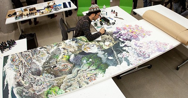 3 ans et demi, 6 jours par semaine et 10 heures par jour : c'est le temps qu'a pris cet artiste japonais afin de créer « Rebirth », une oeuvre entièrement réalisée au stylo à plume