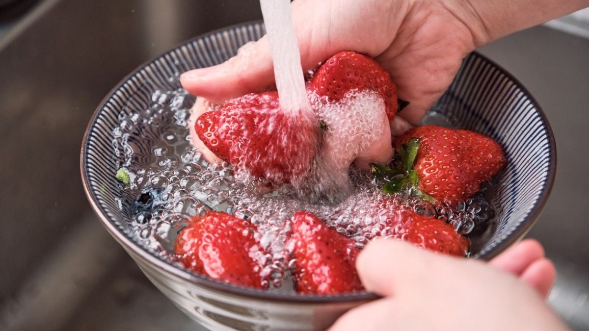Cette technique japonaise permet d'enlever 80% des pesticides sur les fruits et légumes en moins de 10 minutes
