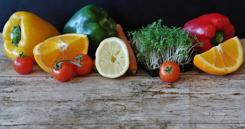 12 fruits et légumes qu'il ne faut absolument pas éplucher pour profiter de leurs bienfaits