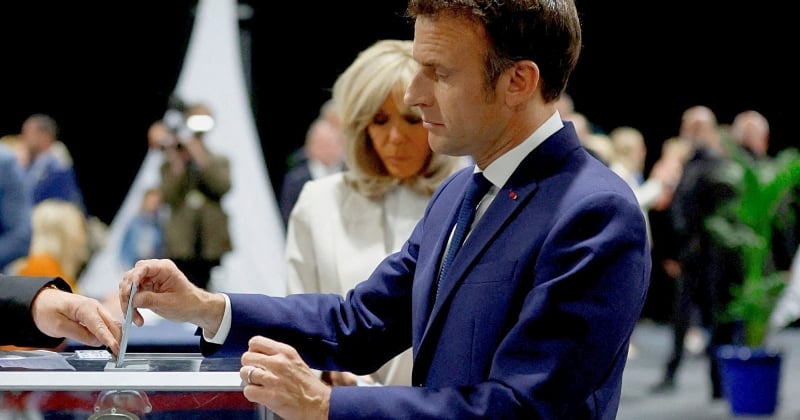 Emmanuel Macron réélu président de la République avec 58% des voix