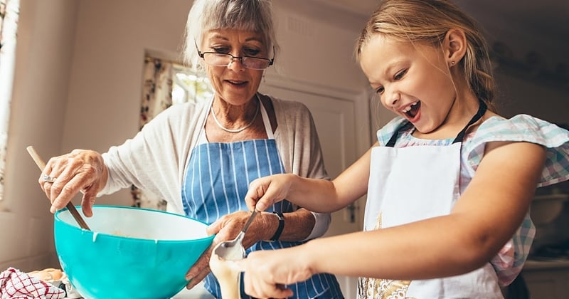 Des chercheurs prouvent qu'il existe un lien unique entre les grands-mères et leurs petits-enfants
