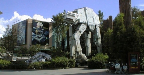 Découvrez 7 attractions déjà incontournables qui vont débarquer à DisneyWorld ! Le parc Star Wars va être une tuerie !