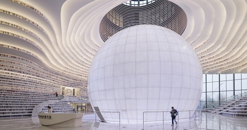 La bibliothèque Tianjin Binhai est un bijou d'architecture et saura ravir votre curiosité 