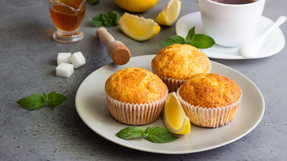 La recette express des muffins au yaourt qui cartonne (vous n'allez pas revenir du moelleux de ces petits gâteaux !)