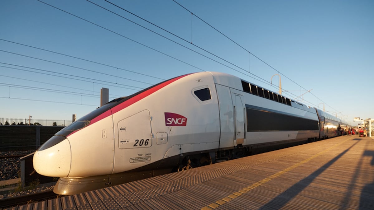 “On s'est tous regardés” : leur train passe sans s'arrêter et laisse 13 personnes sur le quai