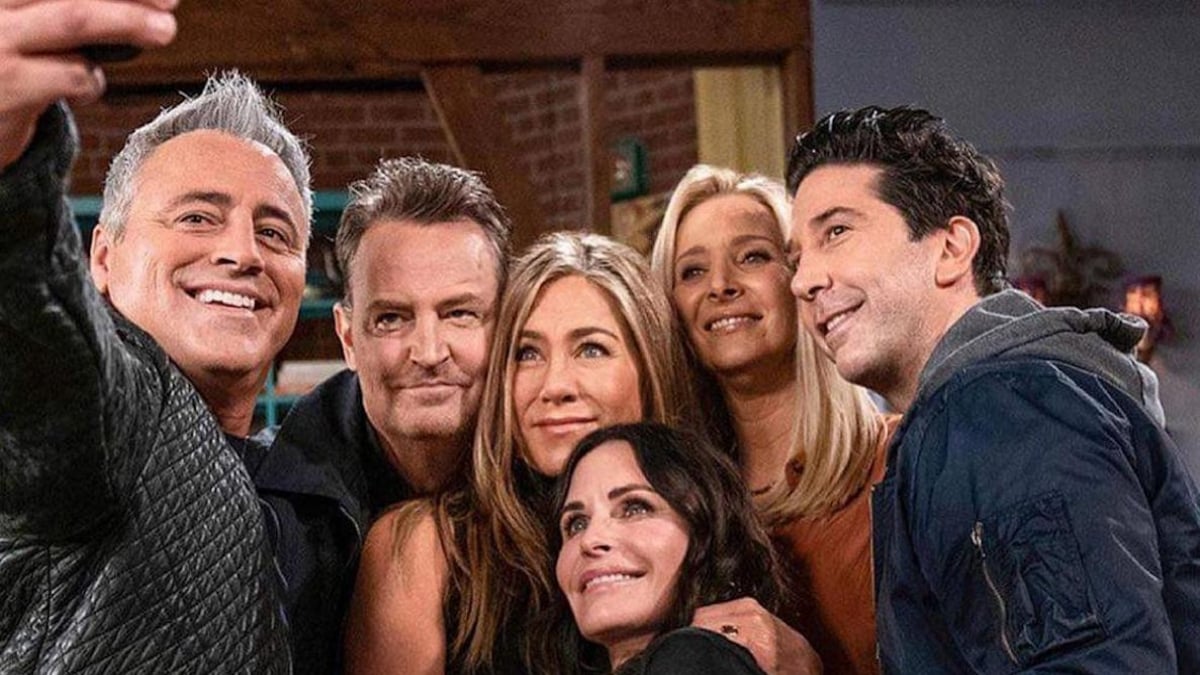 Gagner 850 euros en regardant la série Friends : un job de rêve depuis son  canapé