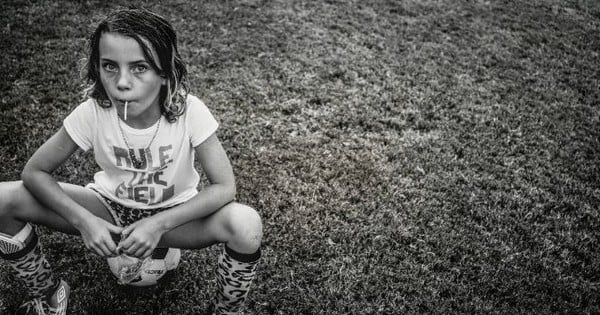 Voici une série de photographies qui défie avec élégance tous les stéréotypes sur les femmes ! 