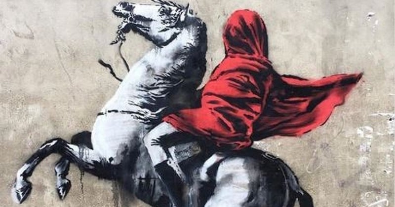 Banksy, le graffeur mystérieux, se trouve à Paris, et laisse derrière lui de surprenantes oeuvres  !