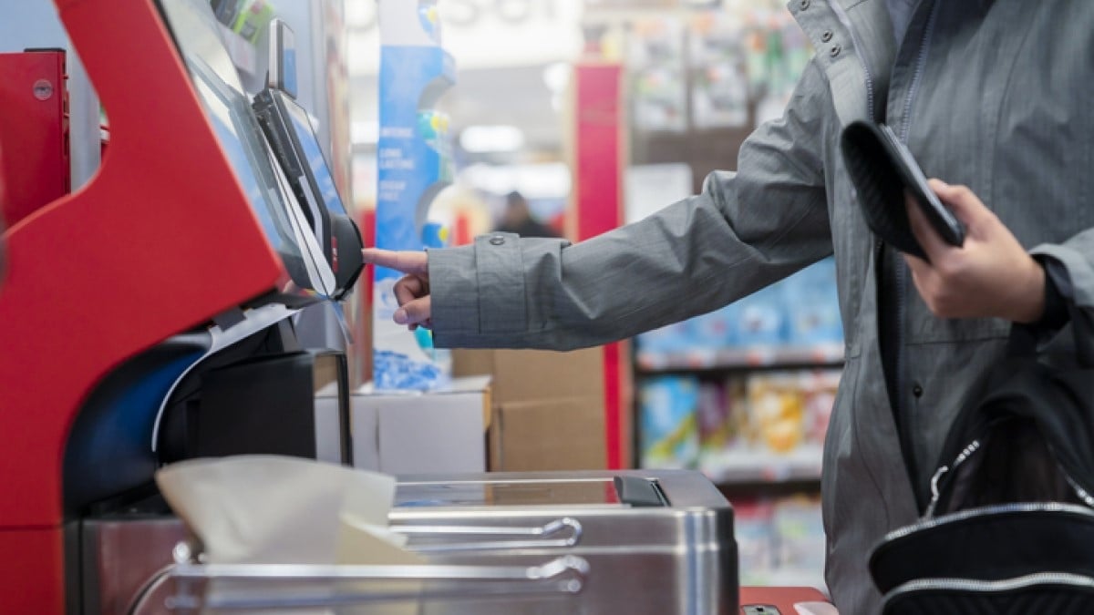 Lassé des vols, ce supermarché supprime toutes ses caisses automatiques