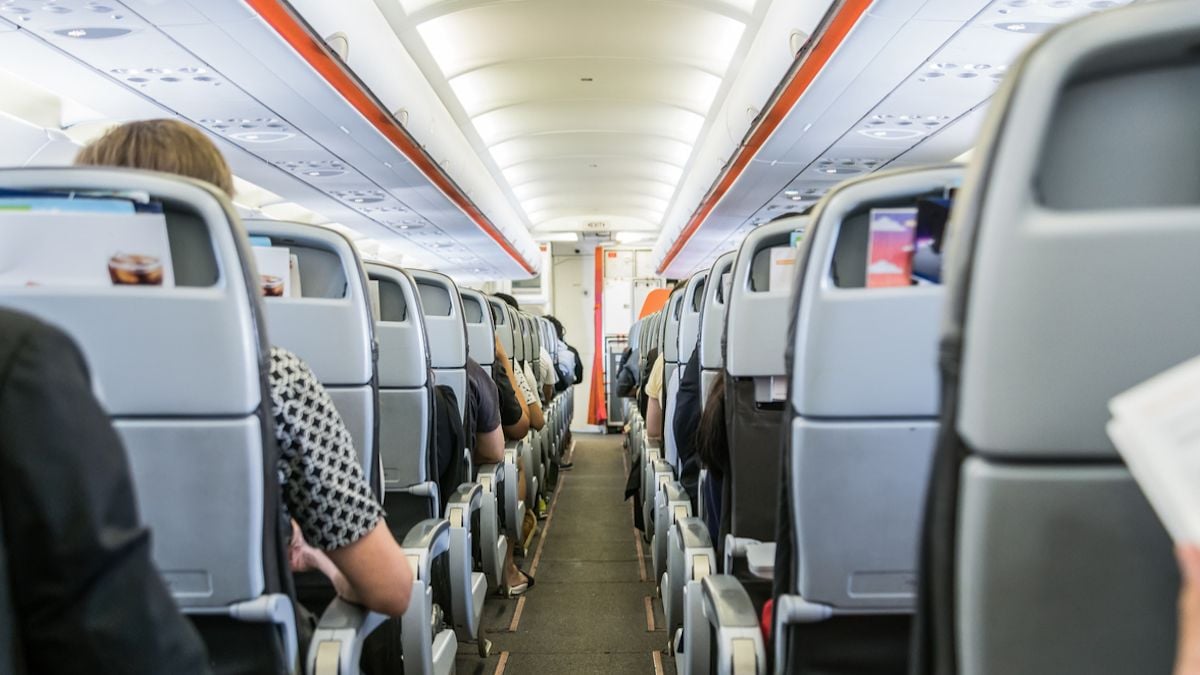 Panique à bord d'un avion, un ado de 16 ans fait une blague de mauvais goût et risque de le payer cher