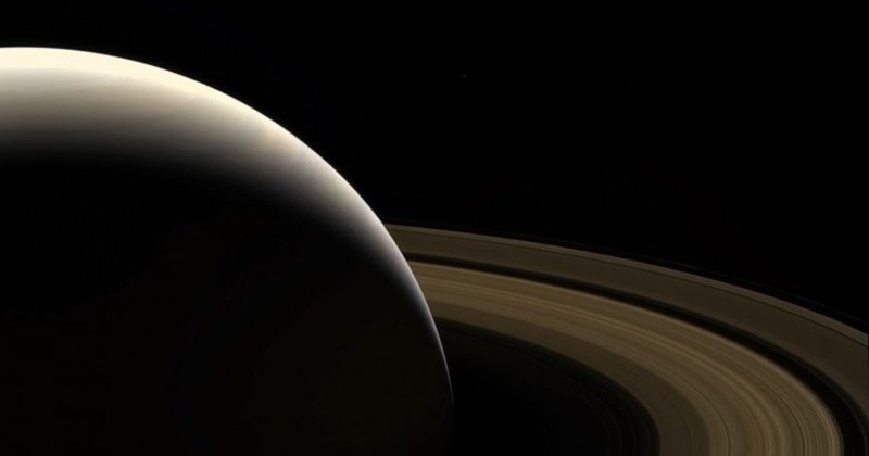 La sonde Cassini nous partage d'incroyables photographies de Saturne, juste avant de se vaporiser dans l'atmosphère