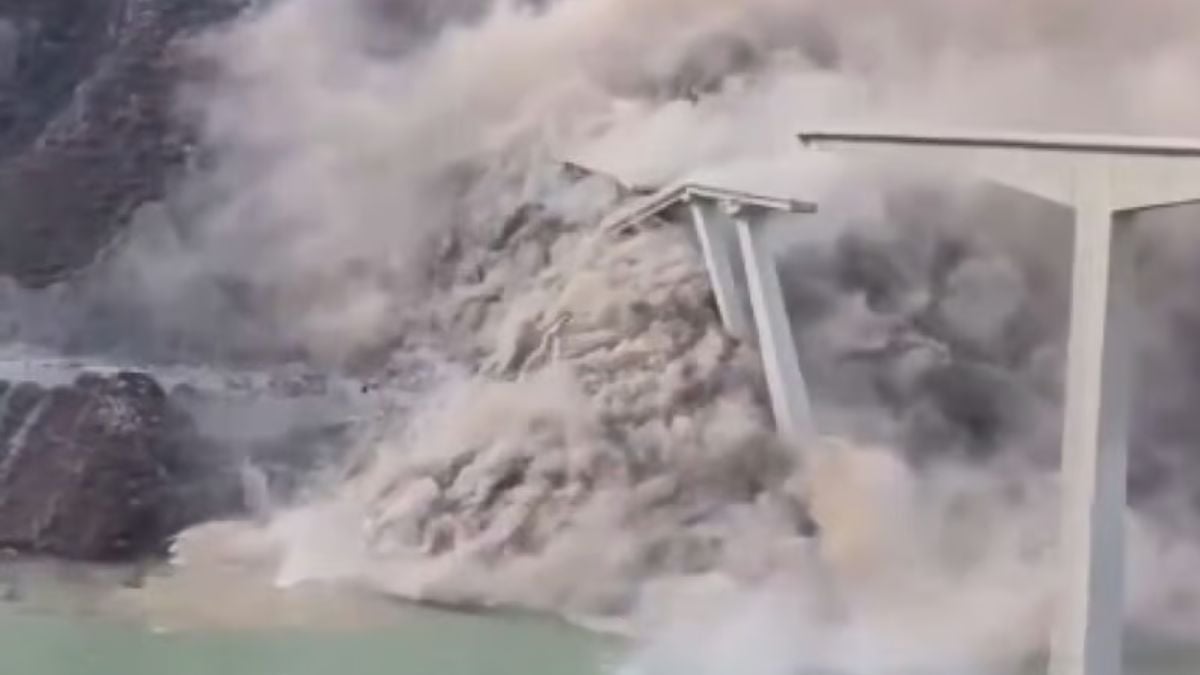 Un pont de 758 mètres s'effondre après avoir été inauguré, une vidéo terrifiante