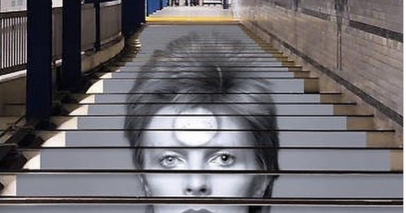 À New York, une installation consacrée à David Bowie dans le métro fait chauffer les distributeurs de tickets