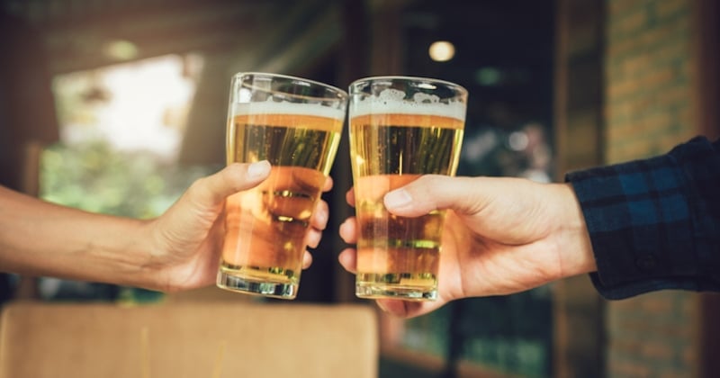 Deux bières pour... 760 euros, voici l'addition salée qu'a dû payer un couple de touristes en Belgique	