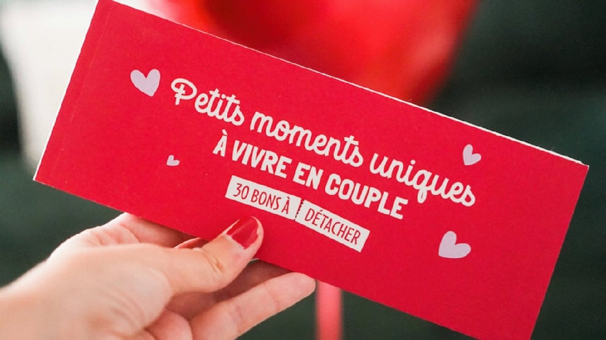 Cadeau de Noël 2025 pour sa copine : 20 idées qui vont la faire craquer