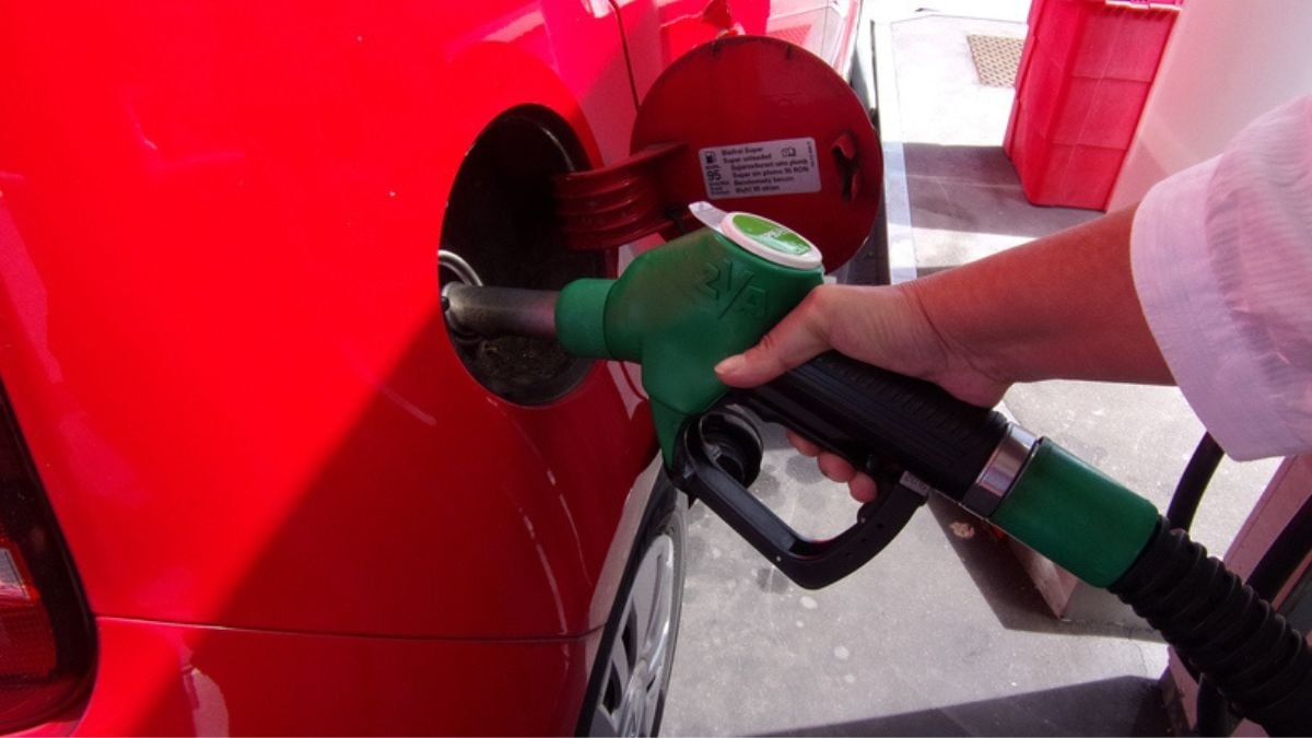 Le prix de l'essence et du gazole passe sous les 1,80 € le litre, le plus bas de toute l'année 2023