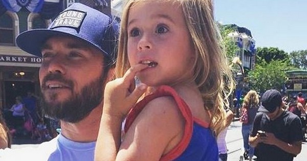 20 pères de famille sexy à Disneyland : on craque !