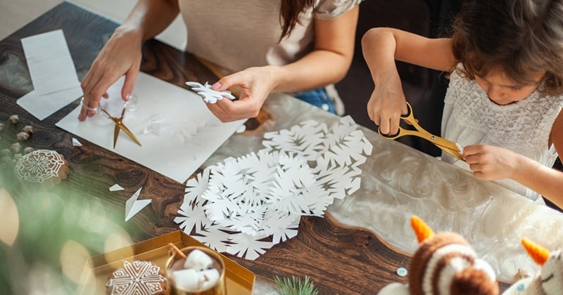 Bricolage enfants : 15 idées d'activités faciles