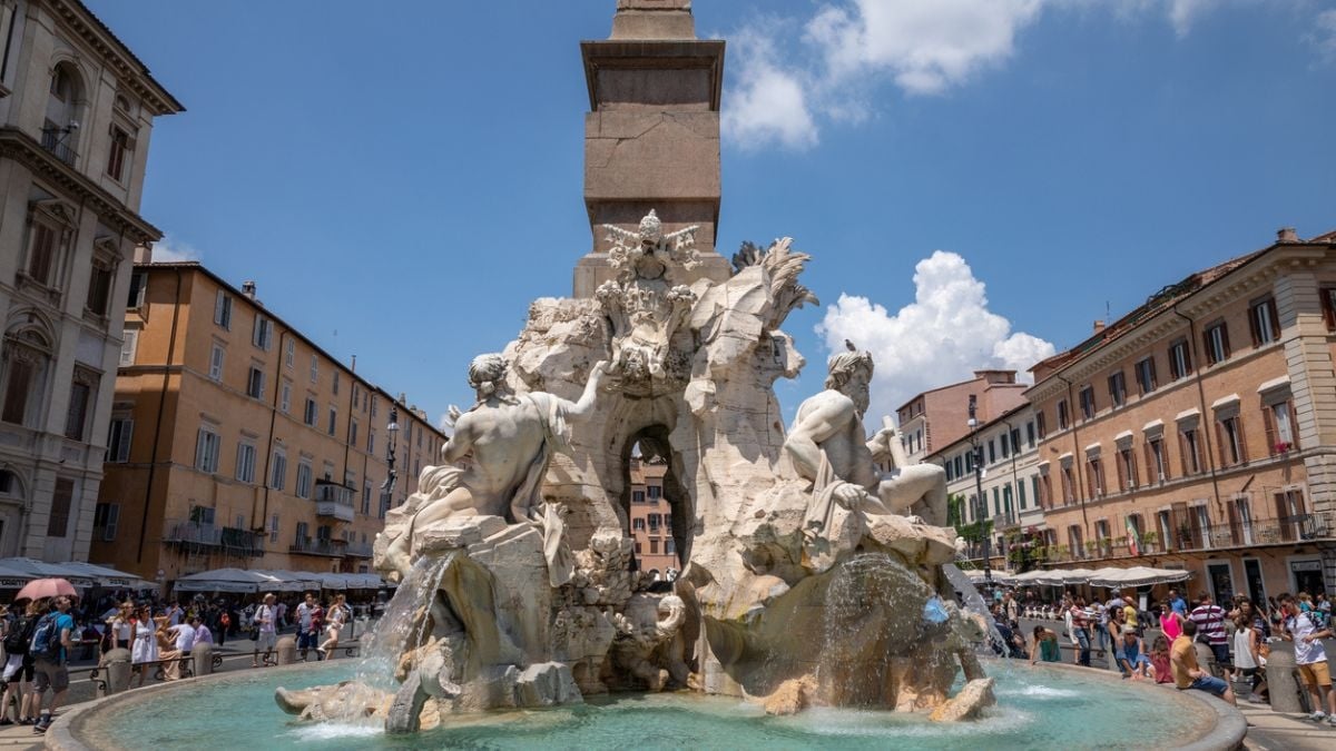 Ce touriste casse la célèbre fontaine de Neptune à Florence en Italie ! 