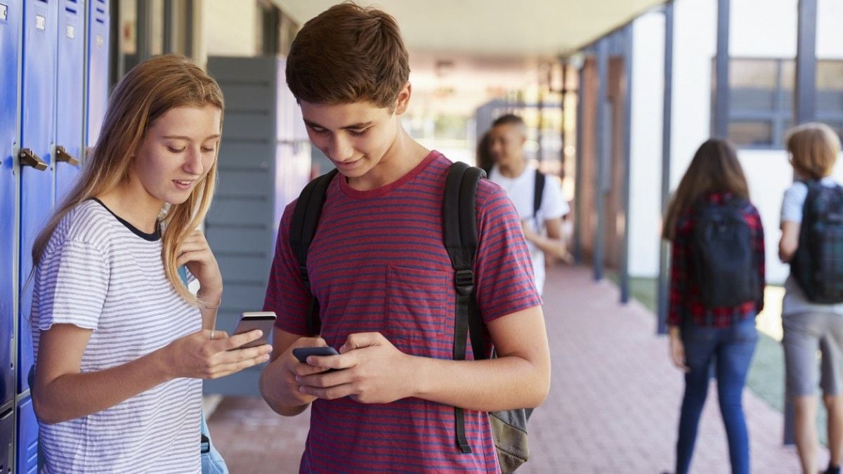 Dans ce collège, tous les élèves ont accepté de quitter les réseaux sociaux, une première en France 