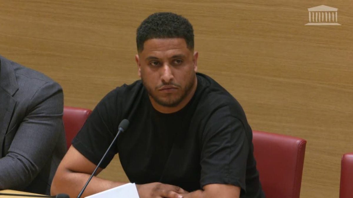 Nasdas provoque un député à l'Assemblée nationale... et se fait calmer en vidéo