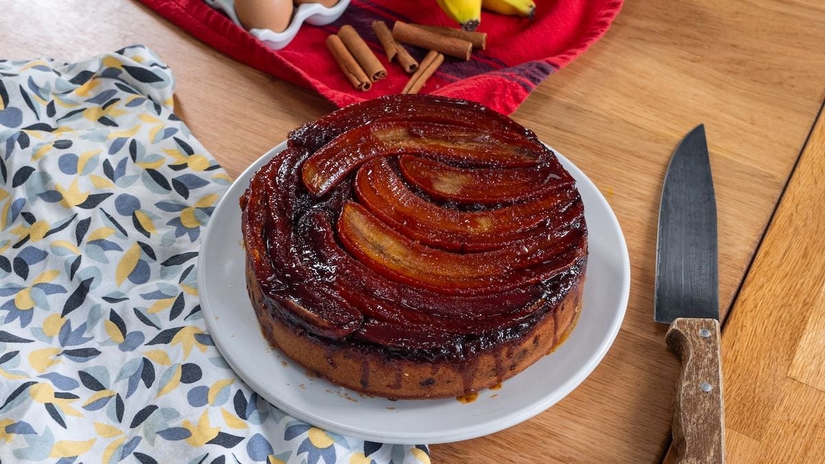 Ce gâteau aux bananes caramélisées va renverser vos papilles !