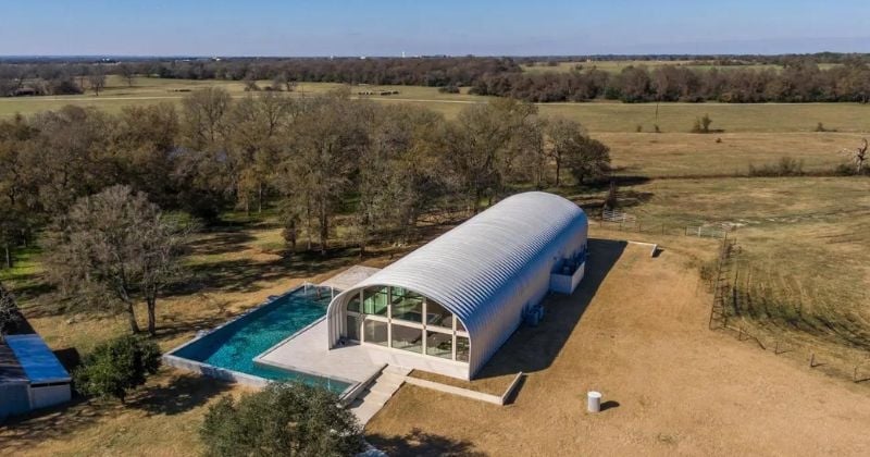 Avec ses 480 m2 et 25 000 hectares de terrain, cette villa à vendre au coeur du Texas va vous faire rêver