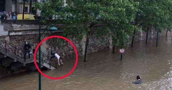  Il saute sans réfléchir dans la Seine pour sauver un SDF de la noyade. Et personne ne connaît son identité ! Un véritable héros