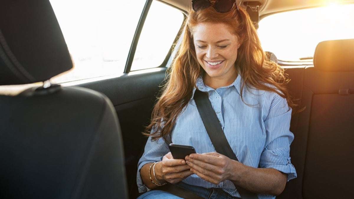 Pour garantir la sécurité des femmes, elle crée un service de transport de luxe exclusivement féminin