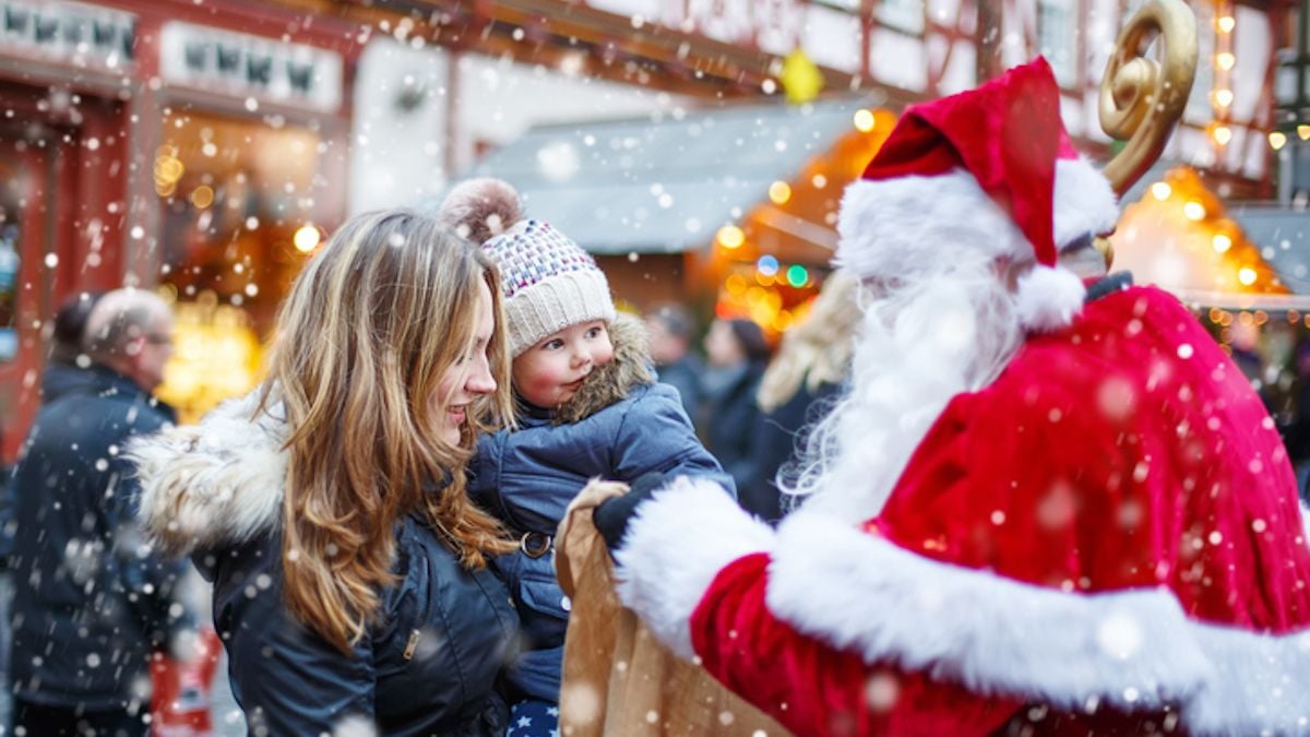 Diplômée d'un master en finance, France Travail lui propose un boulot de...Père Noël