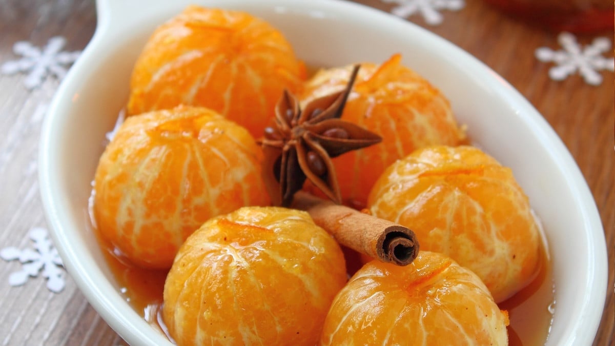 Ce dessert aux clémentines est parfait pour terminer le repas sur une note légère (la recette prête en 20 minutes)
