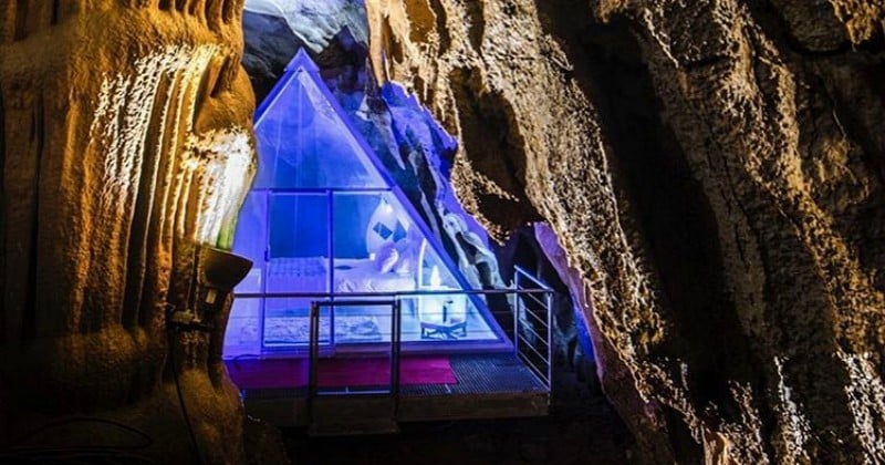 Amateurs de lieux insolites ? Dormez à 60 mètres de profondeur dans une sublime grotte française