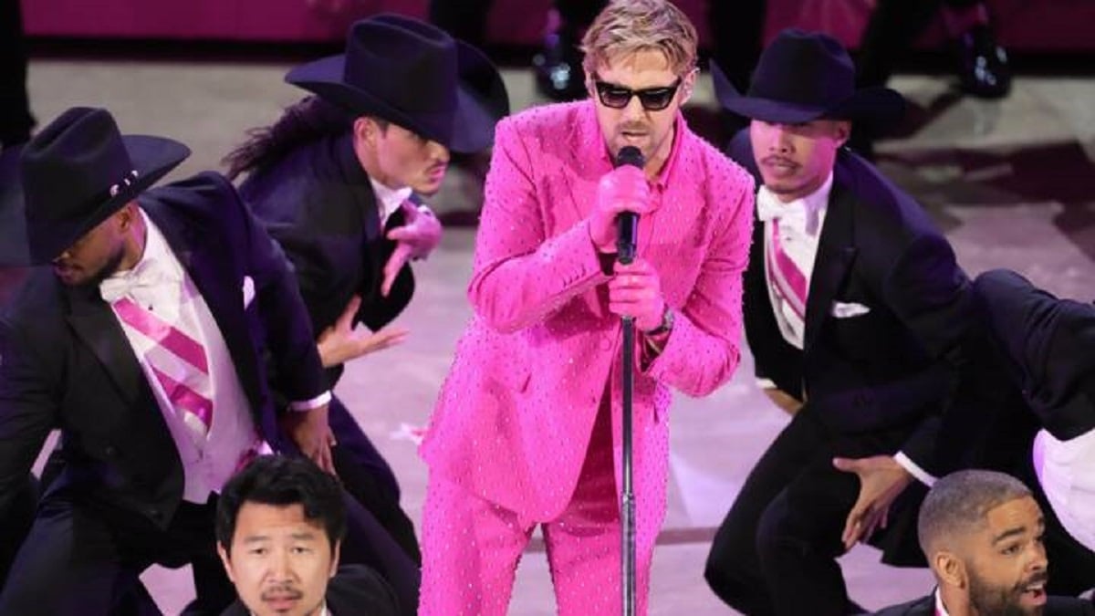 VIDÉO - « I'm Just Ken » : Ryan Gosling enflamme la scène des Oscars avec sa performance incroyable
