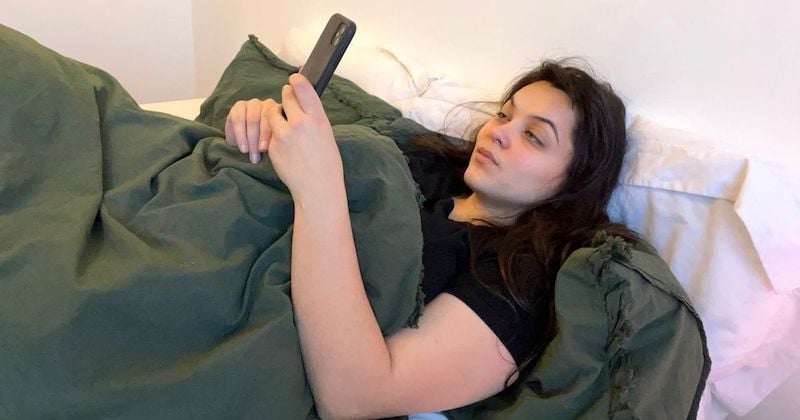 Elle finit en chaise roulante pour avoir trop utilisé son smartphone