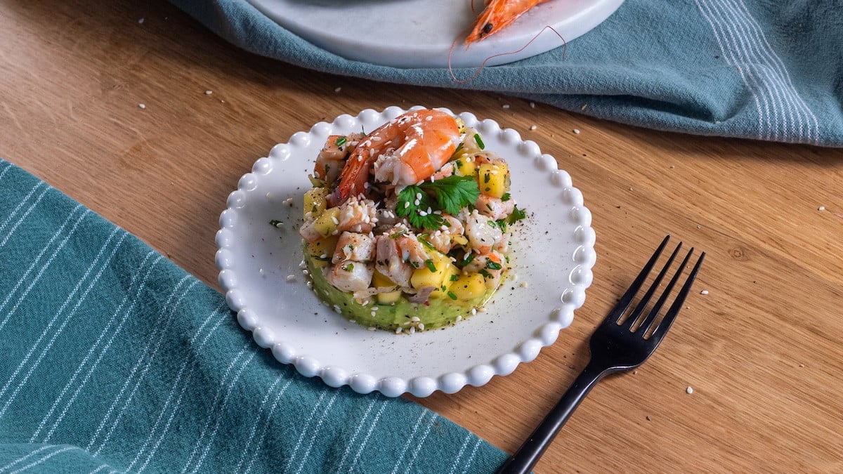 Tartare de crevettes à la mangue et avocat