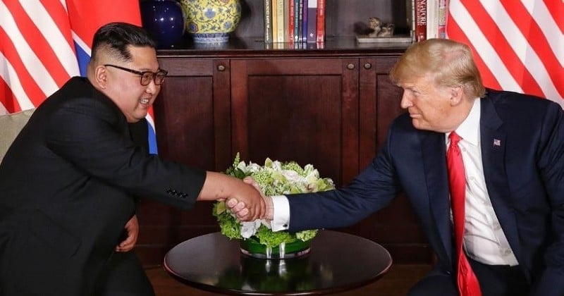 Rencontre Trump - Kim Jong-un : une poignée de main et un accord sur le nucléaire historiques