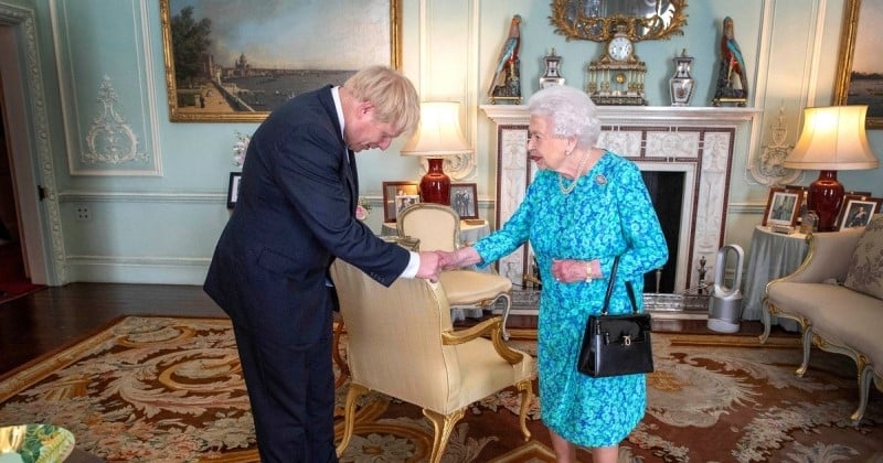 Découvrez le surnom touchant donné à la reine Elizabeth II par Boris Johnson avant son jubilé