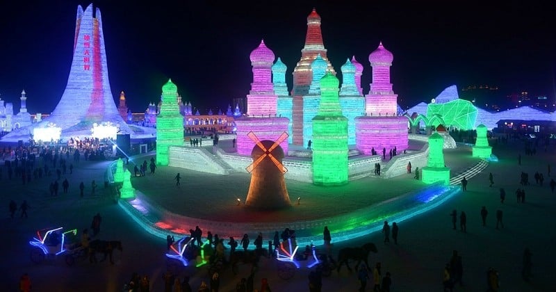 Chine : l'impressionnant « Harbin International Ice and Snow Sculpture Festival » vous accueille pour un voyage enchanté