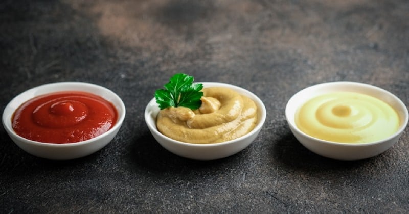 sticks de sauce mayonnaise, ketchup, moutarde, andalouse