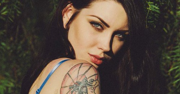 12 raisons pour lesquelles il vous faut absolument  trouver une fille tatouée pour partager votre vie...
