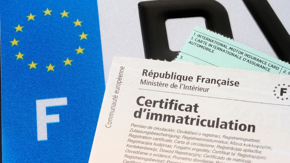 Faites-vous partie des millions de Français qui doivent refaire d'urgence leur carte grise ?