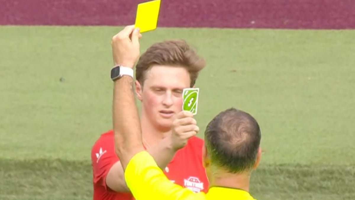 Angleterre : un joueur de football reçoit un carton jaune et sort une carte Uno pour annuler la sanction