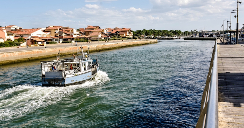 À Capbreton, un septuagénaire sauve une fillette de cinq ans tombée dans les eaux du port