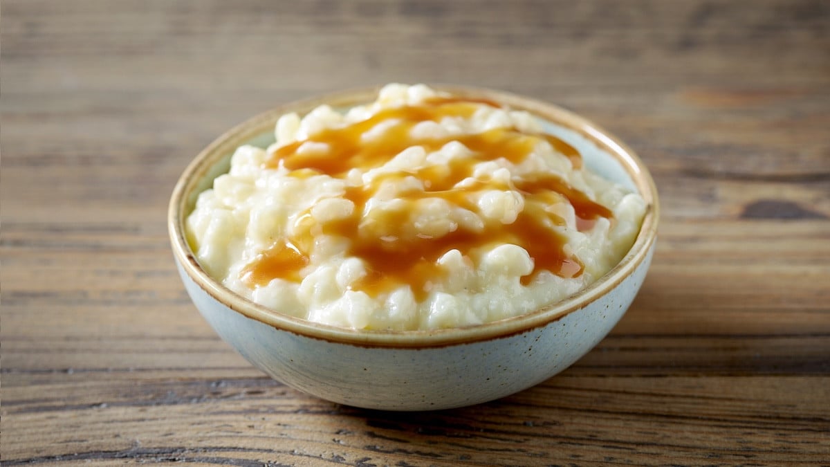 Riz au lait maison : la recette simple et irrésistible à la vanille et au caramel qui fait retomber en enfance