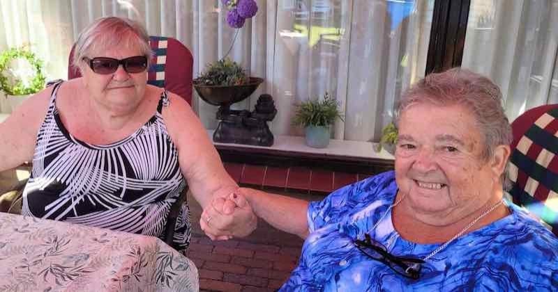 75 ans après leur séparation, les retrouvailles émouvantes de deux soeurs que la guerre avait séparé