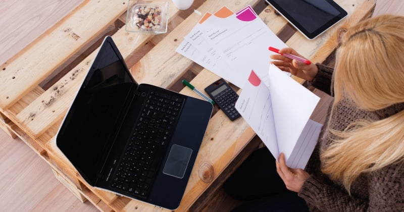 Depuis 9h22, les femmes « travaillent gratuitement », un symbole de l'inégalité salariale entre les hommes et les femmes