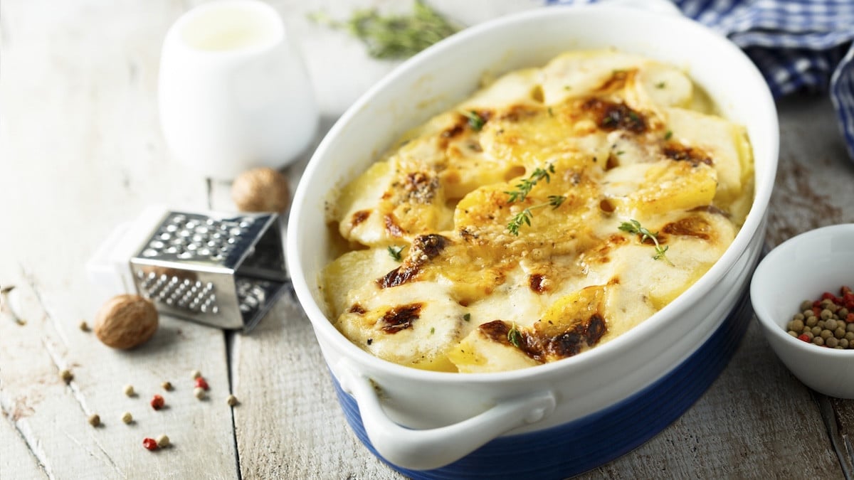 La recette traditionnelle et crémeuse du gratin dauphinois qui fait toujours l'unanimité