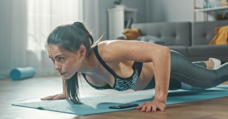 Sport à la maison : 10 astuces pour s'y mettre et rester motivé