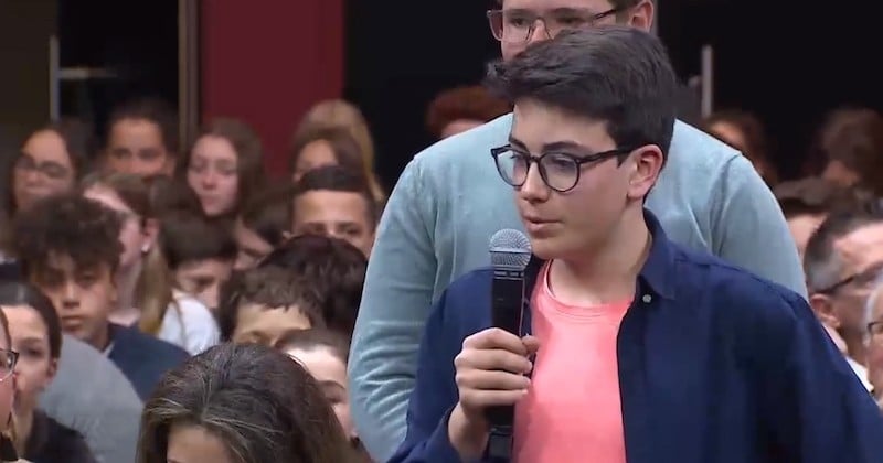 Lors du Grand débat sur l'écologie, un collégien de 14 ans met Macron face à ses responsabilités