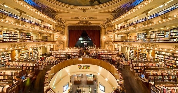 A Buenos Aires, un théâtre vieux de 100 ans a été transformé en une immense librairie... Et le résultat est époustouflant !